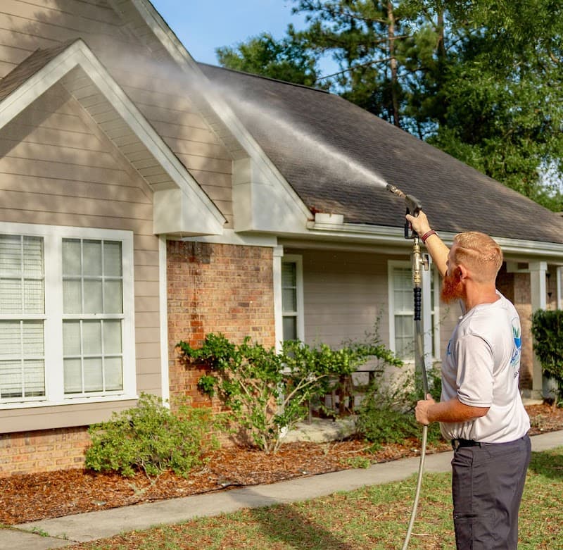 Around The Bend Pressure Washing - Gutter Installation in Tallahassee