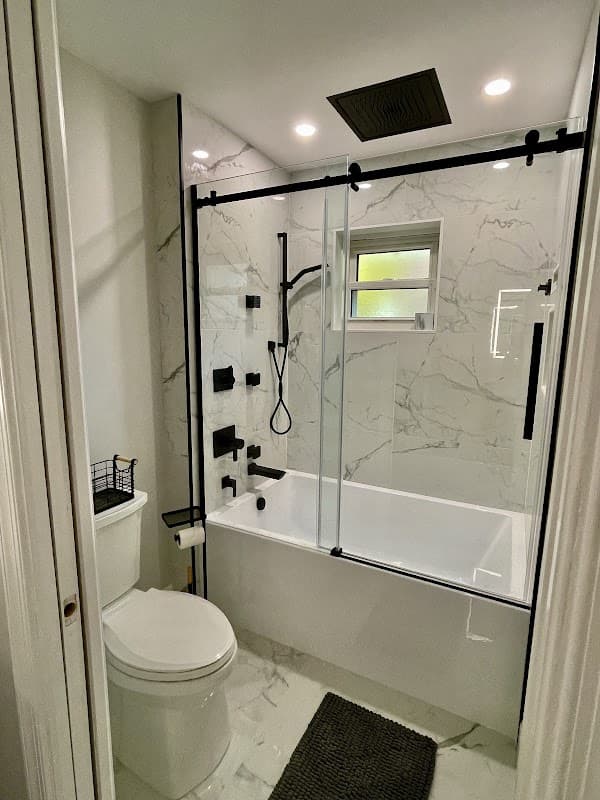 CR Restoration | Mold & Water Damage Experts - Roof Repair in Lake Worth Beach