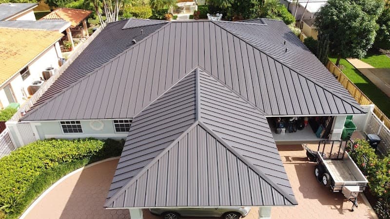 Golden Brush Roofing - Roof Repair in Miami