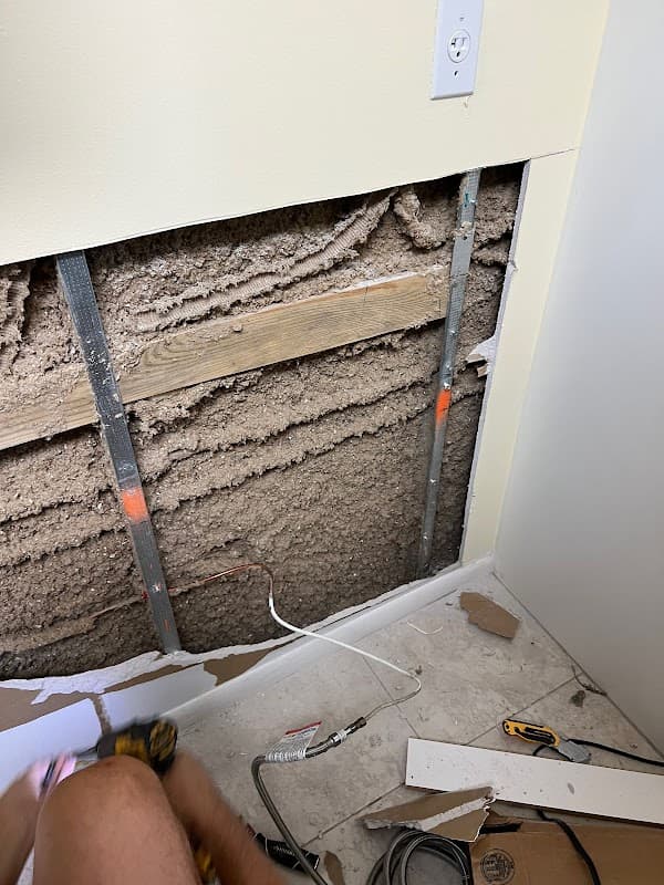 MoldRF - Mold Remediation Lee County | Water Restoration - Roof Repair in Cape Coral