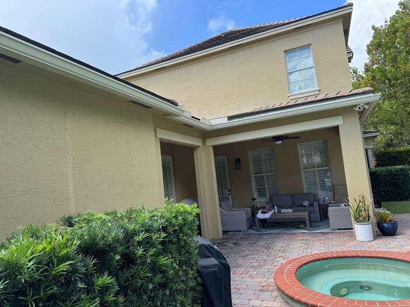 Nyk seamless gutter LLC - Gutter Installation in West Palm Beach