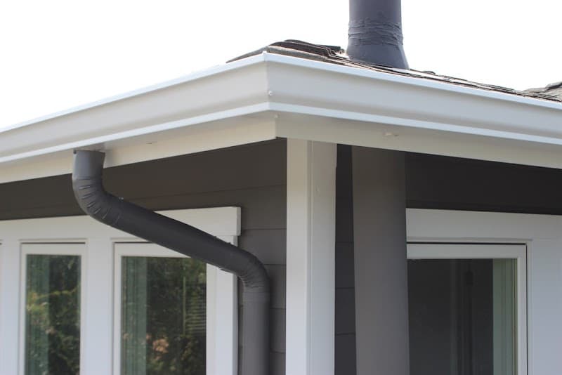 Premier Seamless Gutters of Central Florida - Gutter Installation in Winter Haven
