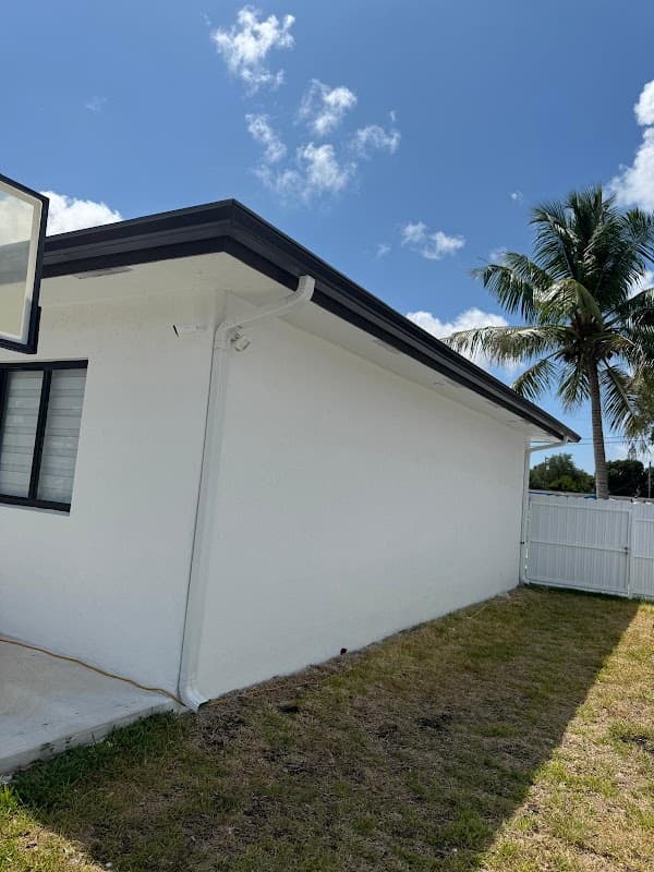 RAMIREZ RAIN GUTTERS LLC - Gutter Installation in Miami