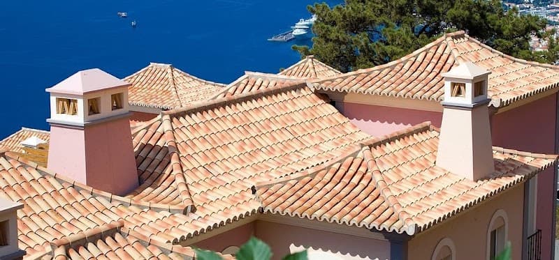 Roof Runners USA Corp - Roof Repair in North Miami