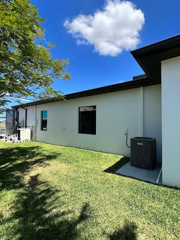 Seamless Gutters Estero - Gutter Installation in Estero