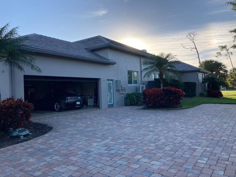 Seamless Gutters Pembroke Pines - Gutter Installation in Pembroke Pines