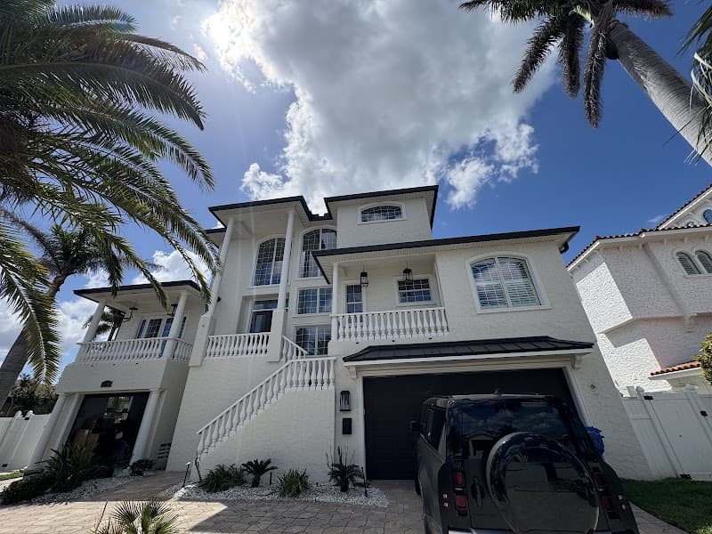 Tampa Seamless Gutters - Gutter Installation in Tampa