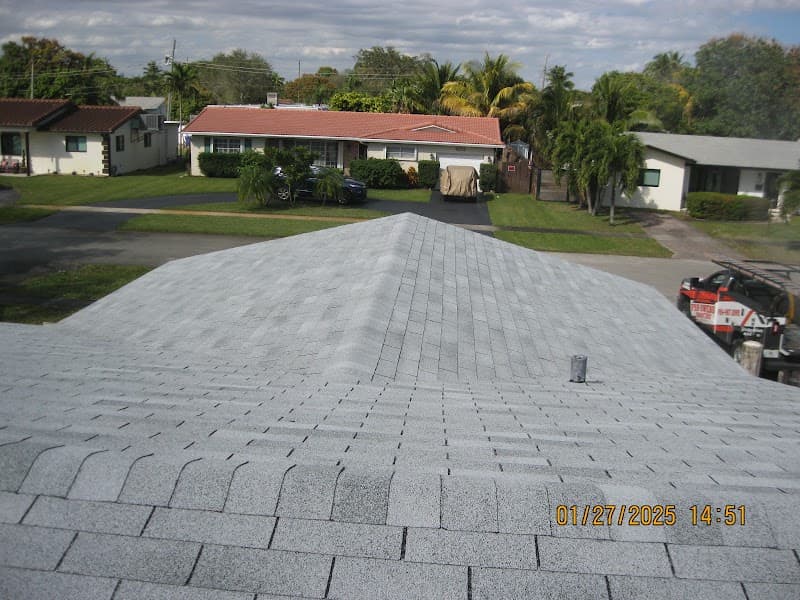 Universal Roofing, Inc. - Shingle Roofing in Hollywood