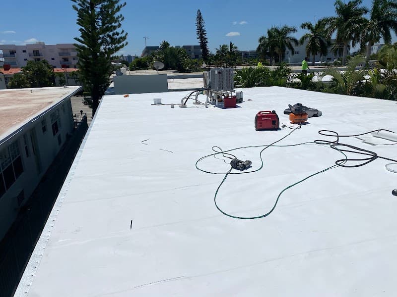 WHITE LION ROOFING Contractor🏣TPO-Metal-Tile-Shingle 🏦Commercial & Residential🌎Miami-Broward - Metal Roofing in Miami